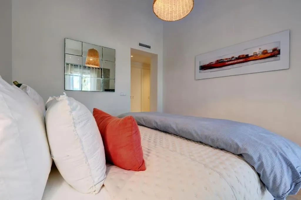 Beautiful Penthouse Overlooking Marina Channels Sotogrande 0*,  Spain